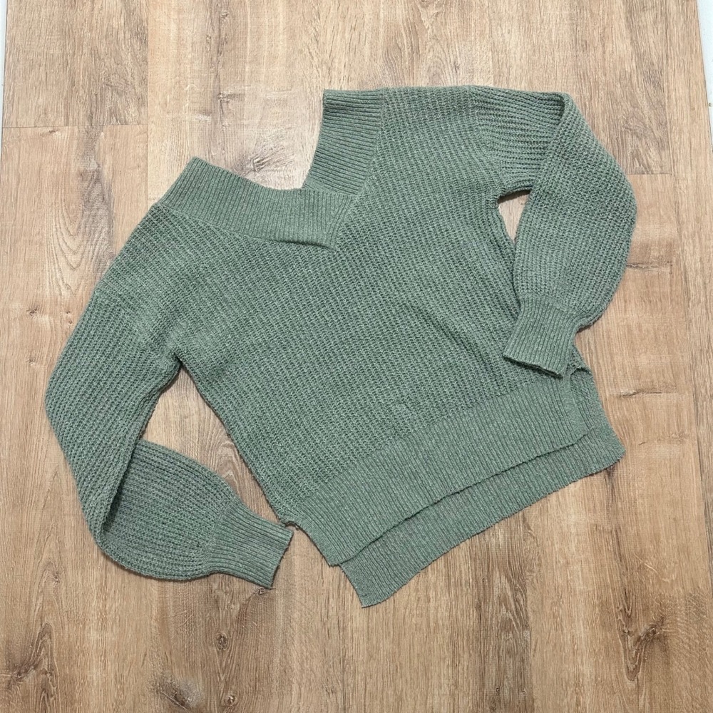PINK ROSE | Green V Neck Textured Knit Long Sleeve Off Shoulder Sweater‎